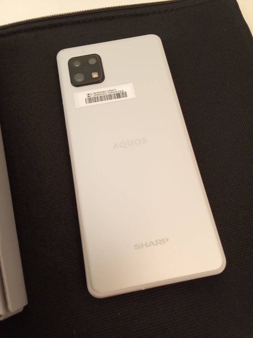 アクオス　AQUOS　SENSE6 　本体　アンドロイド　美品　シムフリー