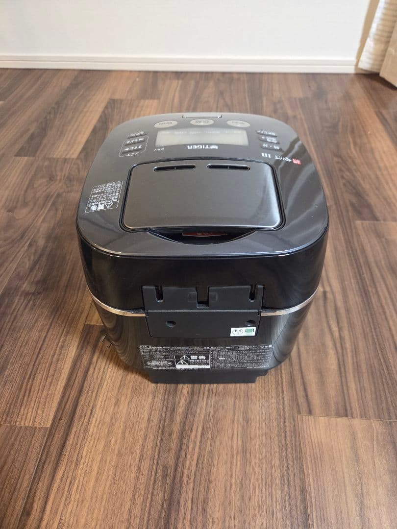 【大幅値下げ中】【土鍋圧力IH】タイガー 炊飯器 5.5合 JKX-V102