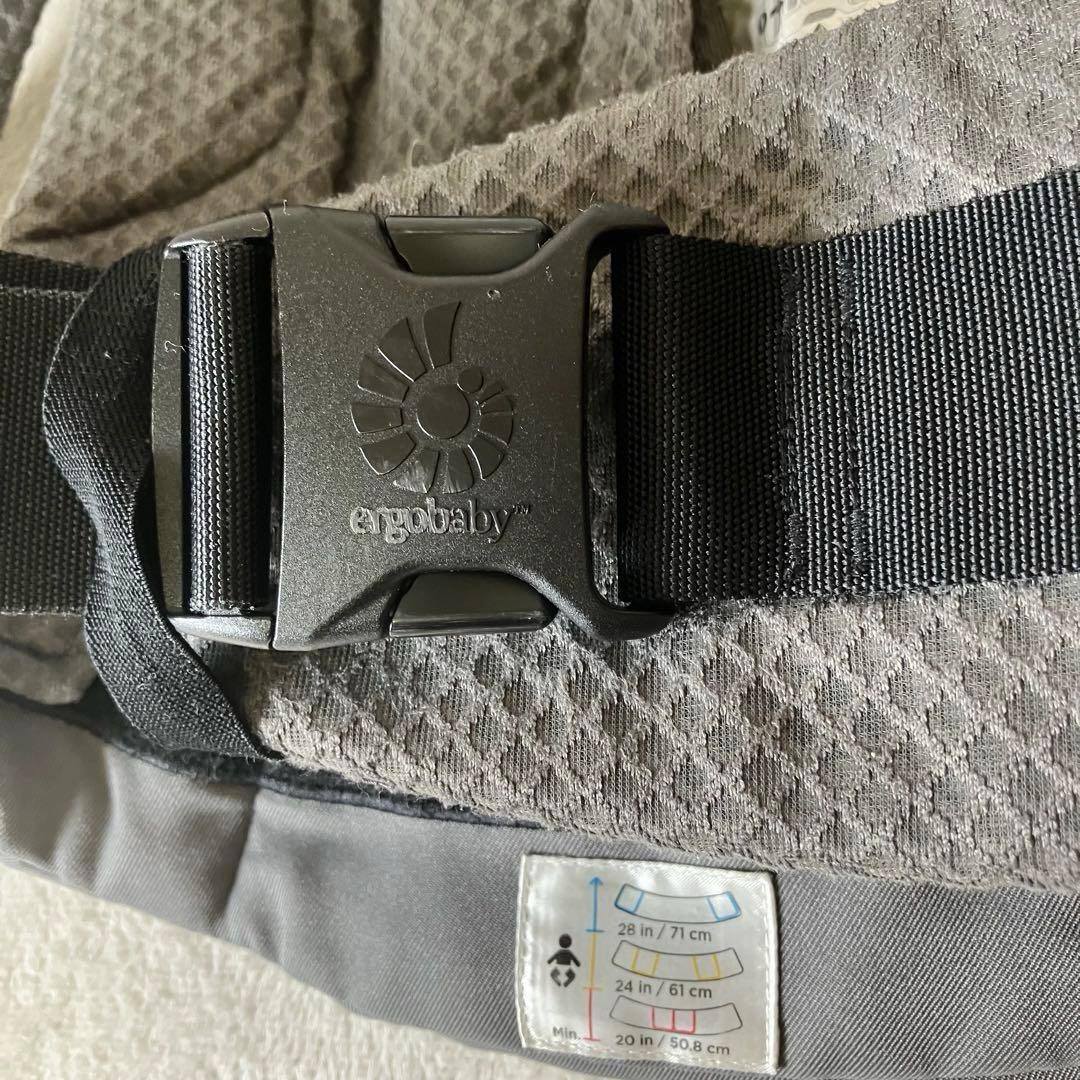 サラ　エルゴベビー　オムニ　ブリーズ　グラファルトグレー　メッシュ