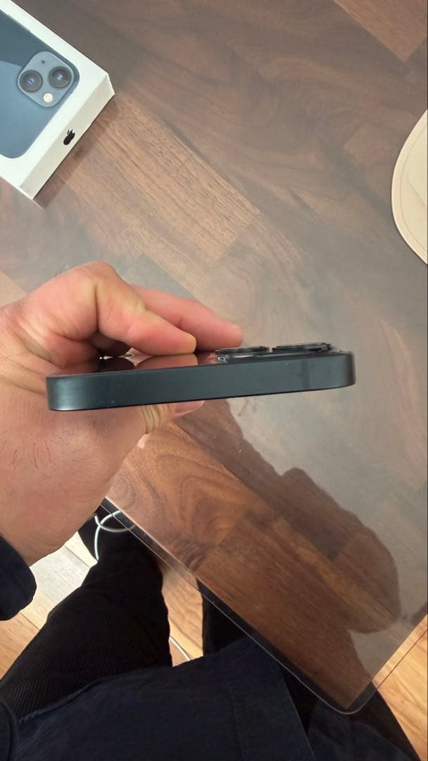 スマートフォン本体 iPhone13 256gb