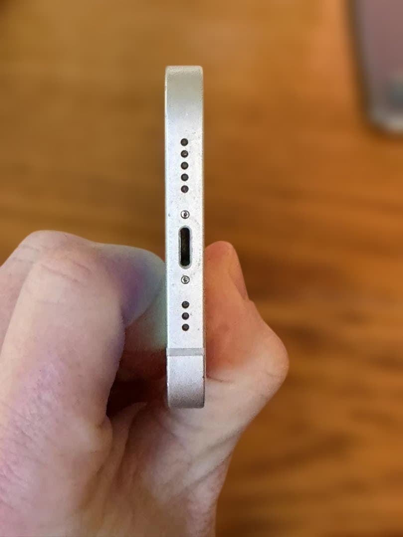 箱付きApple iPhone 13 ホワイト128GB SIMフリー