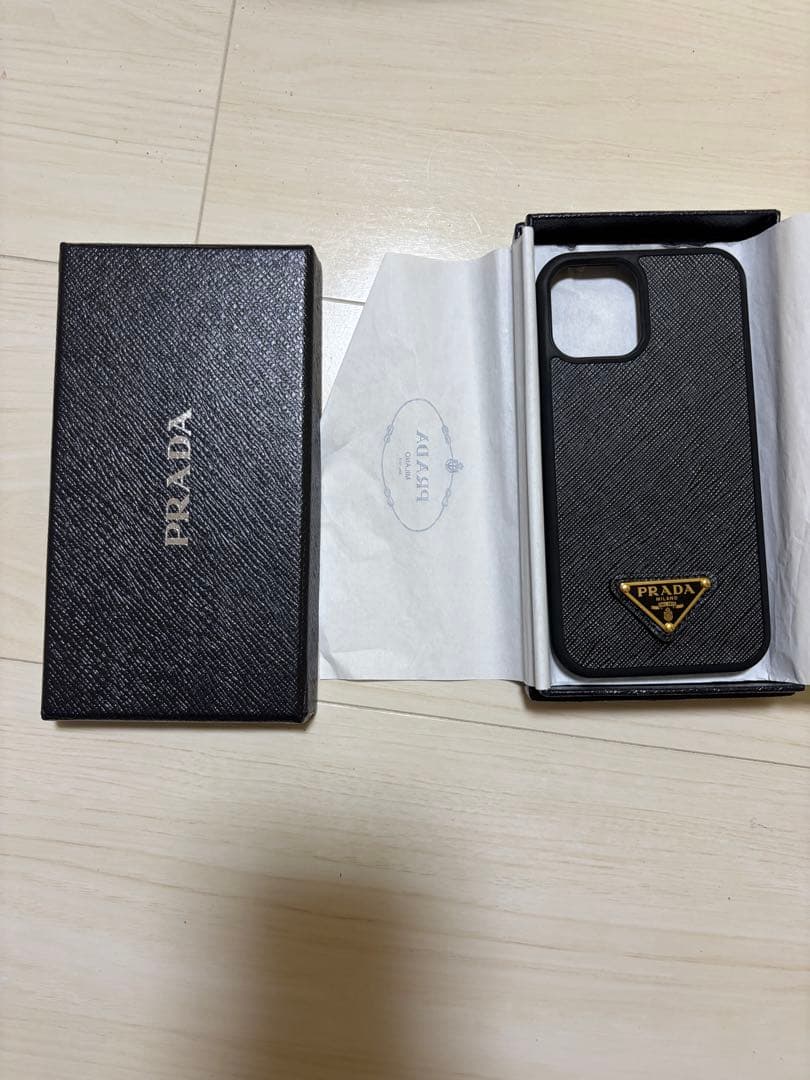 n*９様 PRADA ブラックレザー iPhone用ケース