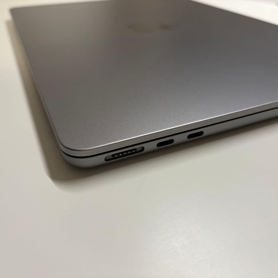 【美品】MacBook Air （M2, 2022）13.6㌅ 元箱付き