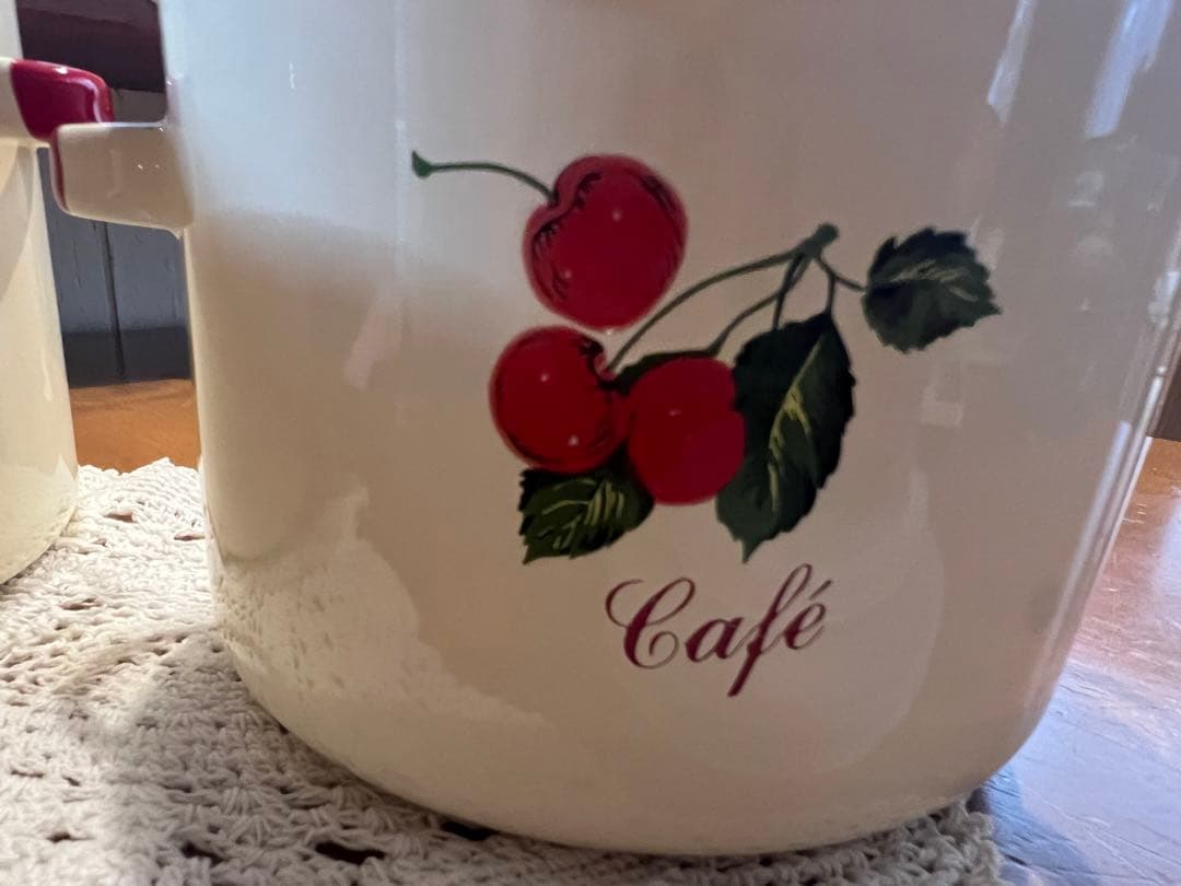 さくぱるさん専用チェリー柄ホーロー♪保存容器2個セット♪マニー風⭐︎倉敷意匠計画室