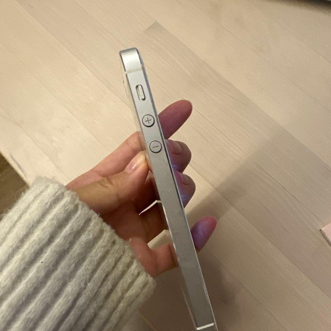 Apple iPhone 5 ホワイト 本体