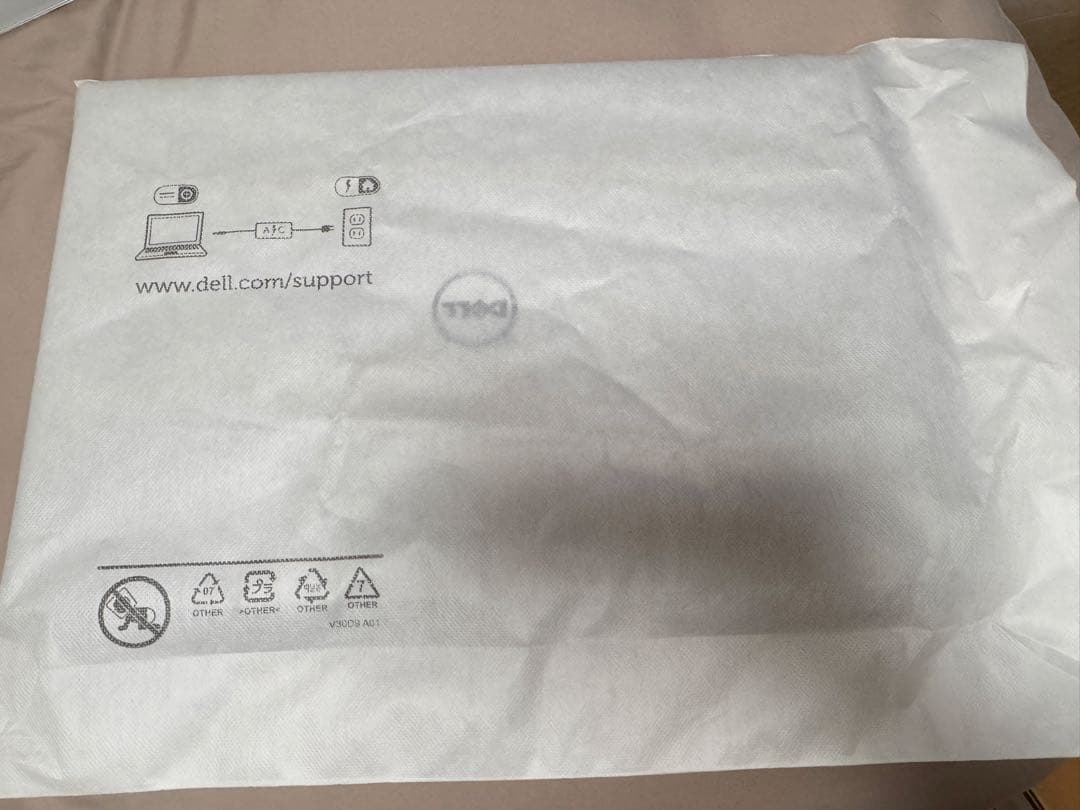 DELL Inspiron 17 DELL ノートPC シルバー