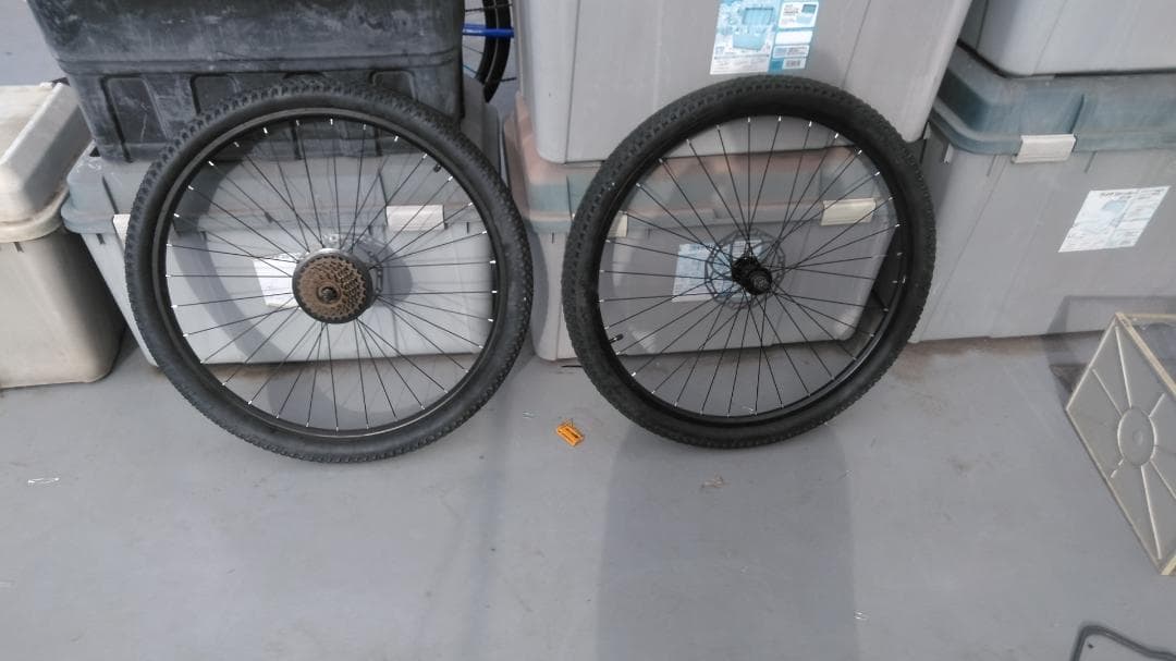 送料無料 新品　27.5インチ　前後ホイール　MTBタイヤ、ディスク、スプロケ有