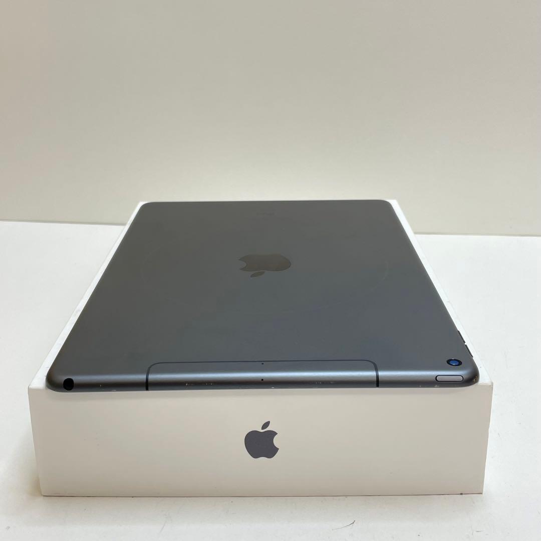 iPad Air 第3世代 64Gb Wi-Fi + Cellular 88%