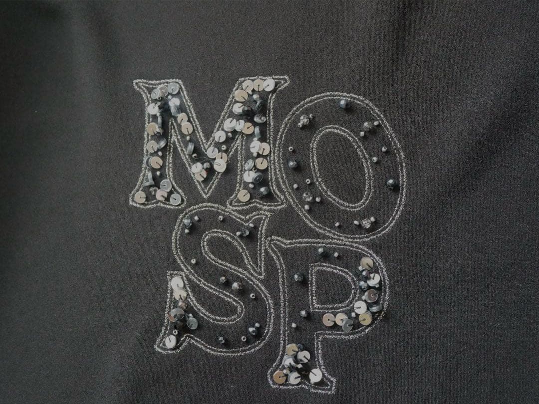 MORABITO SPELLモラビト　プルオーバートップス 刺繍 サイズ38