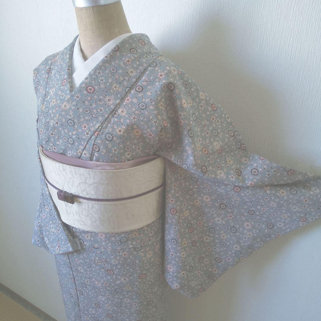 【さんび誂製】上質化繊・小紋・小花柄・くすみ水色系・袷・美品