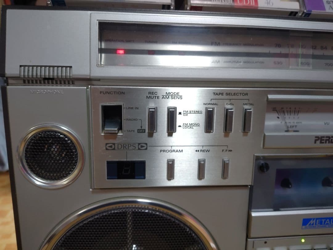 onih0926　高級バブルラジカセ　メタルテープ対応TRK-8600rm