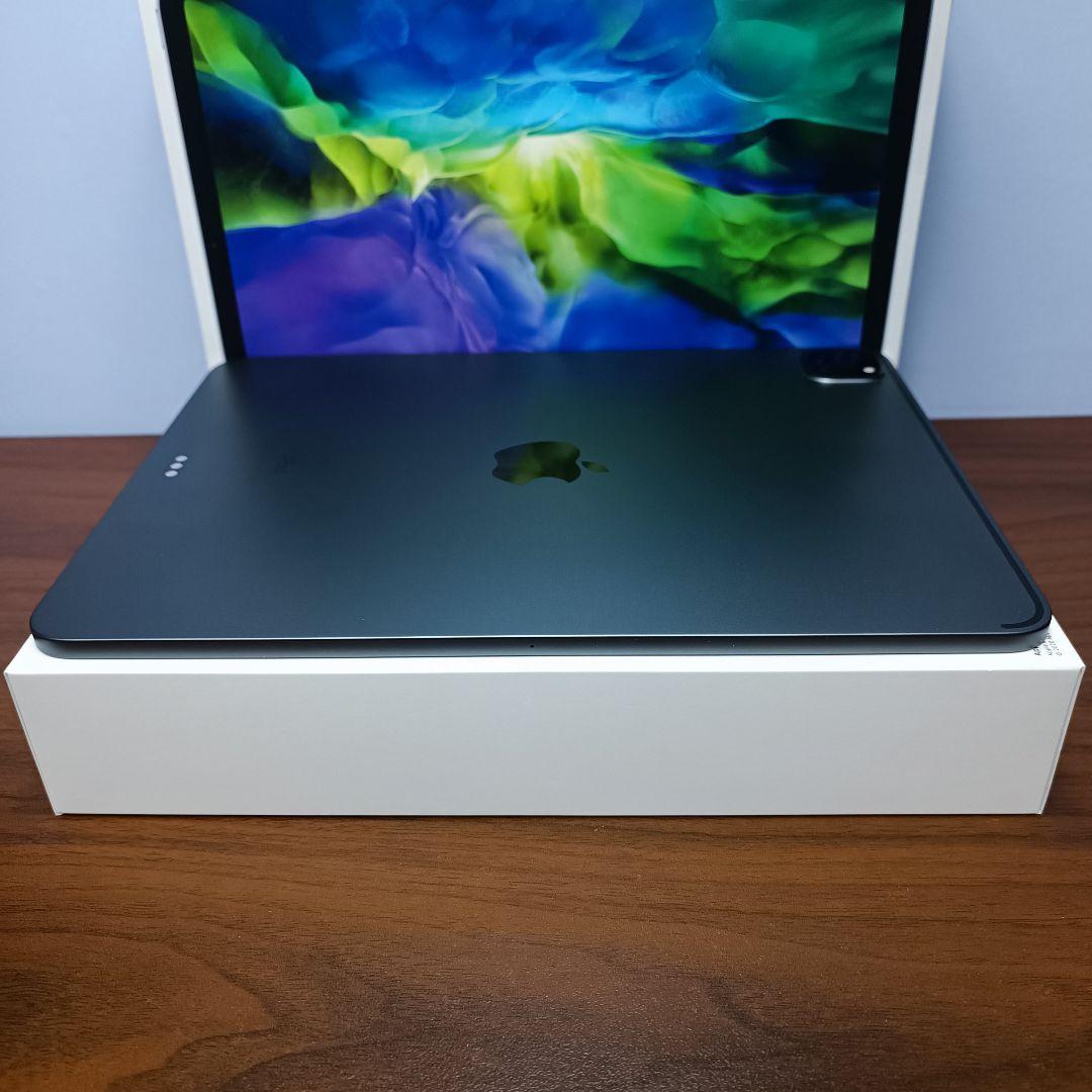 (美品) iPad Pro 11インチ 第2世代 128GB、 Keyboard