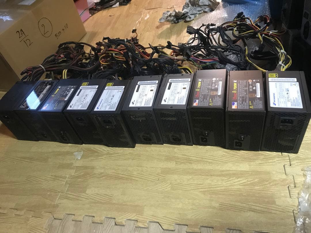 24/12-3 電源ユニット　700w 10個セット