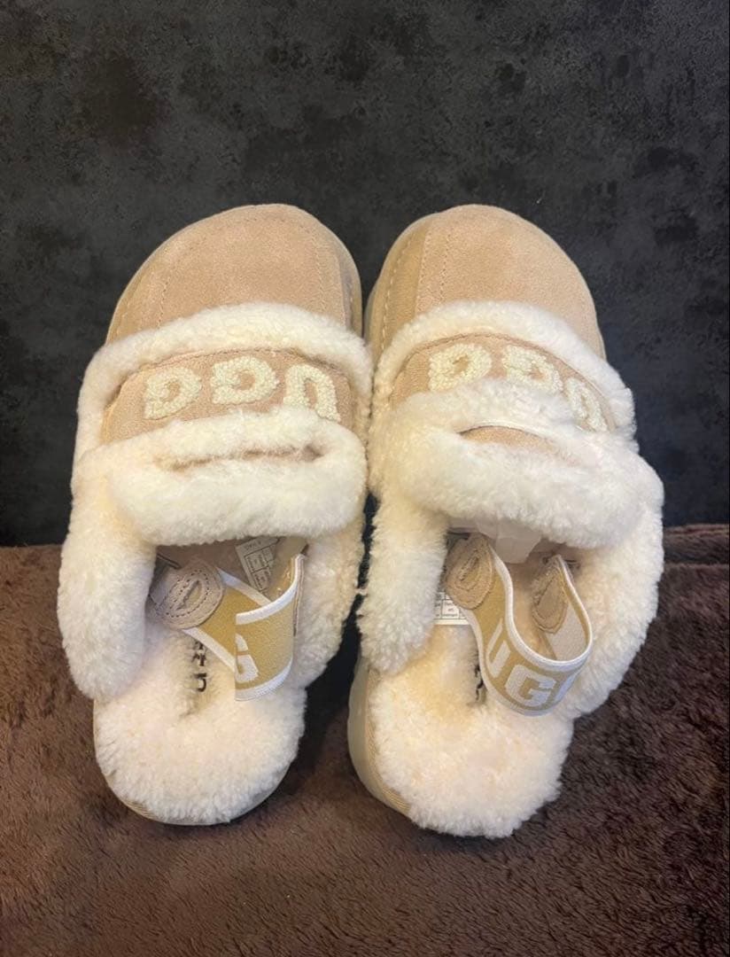 UGG アグ　ベージュ 厚底サボサンダル　ブーツ 25CM