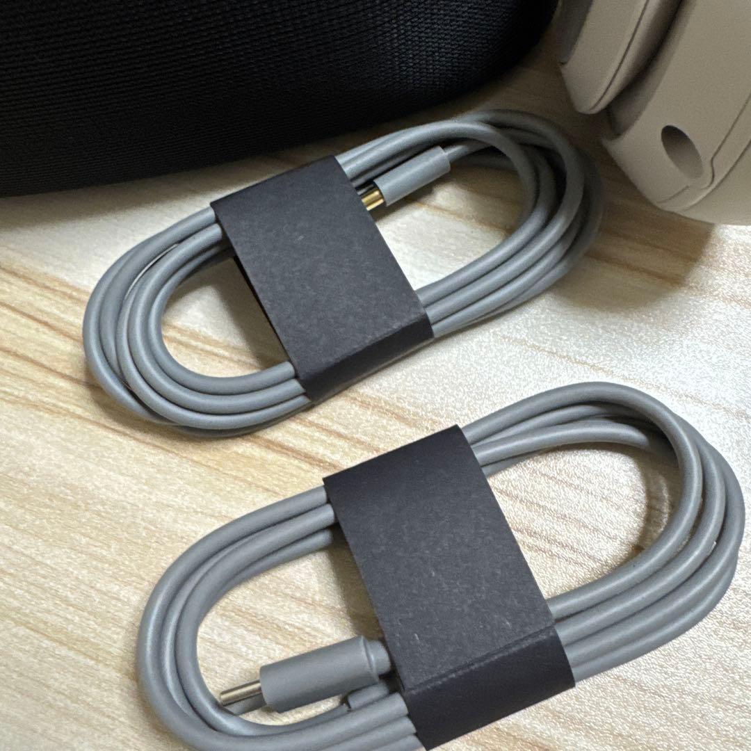 Beats studio pro ほぼ新品　サンドストーン