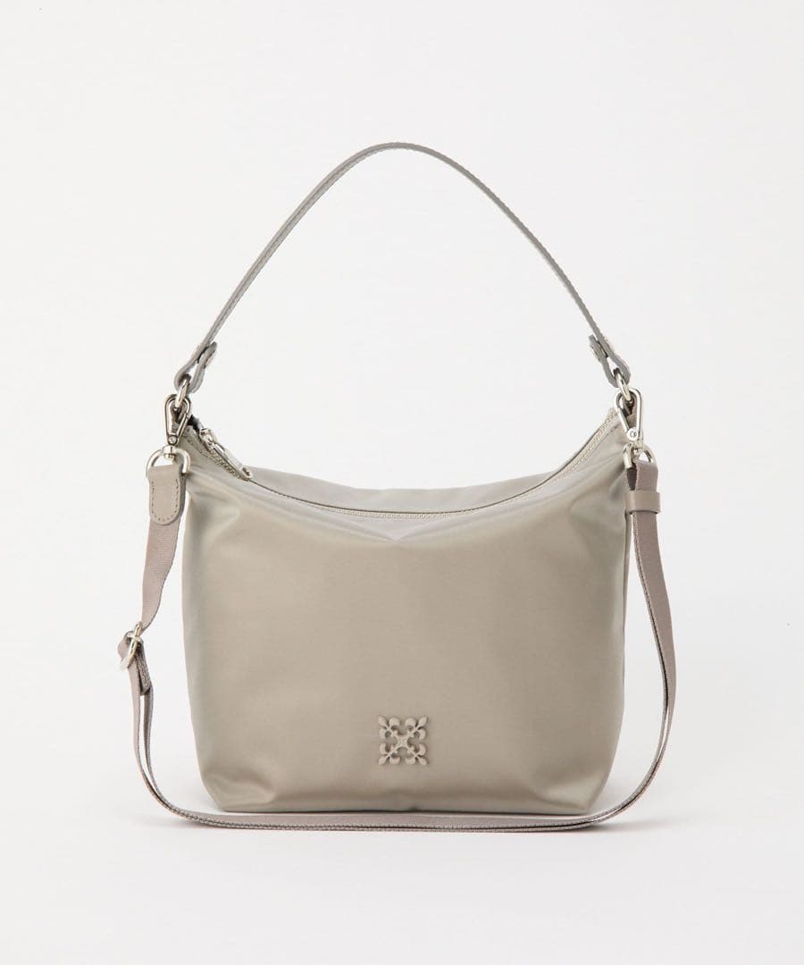 超美品ラシット今期クラウズナイロンシンプルショルダーバッグ2way