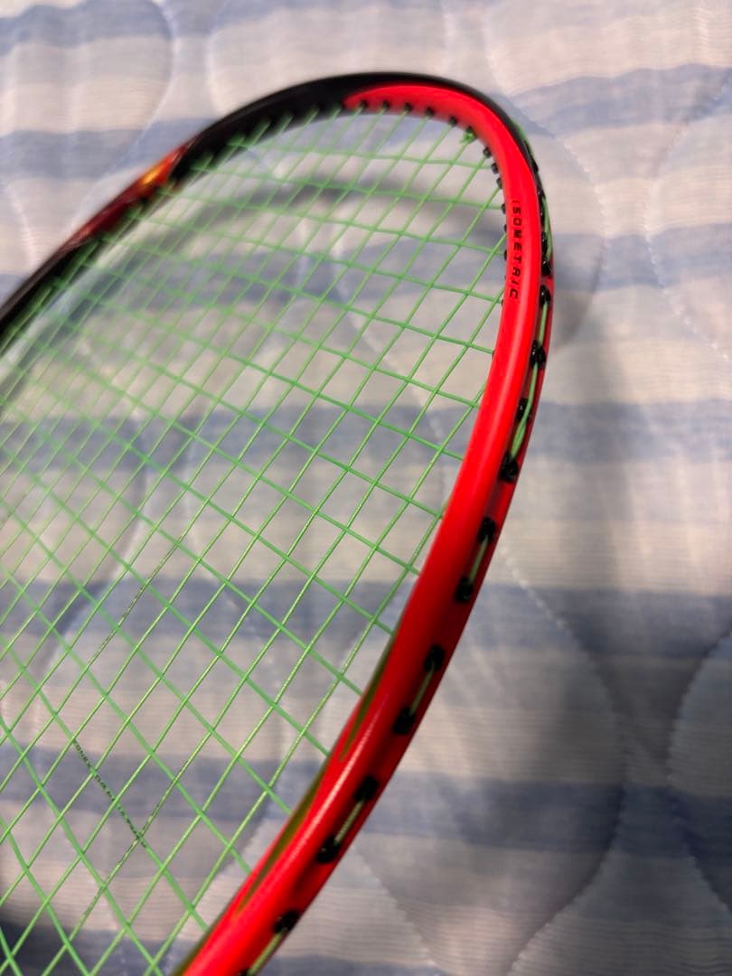 ASTROX 77 バドミントンラケット 赤/青