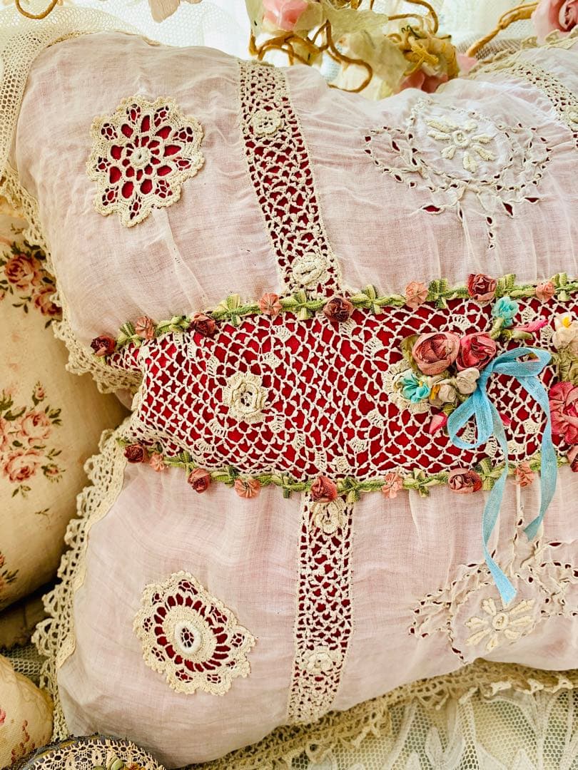 フランスアンティークコットンカバーxシルククッションロココリボン ・モチーフ装飾