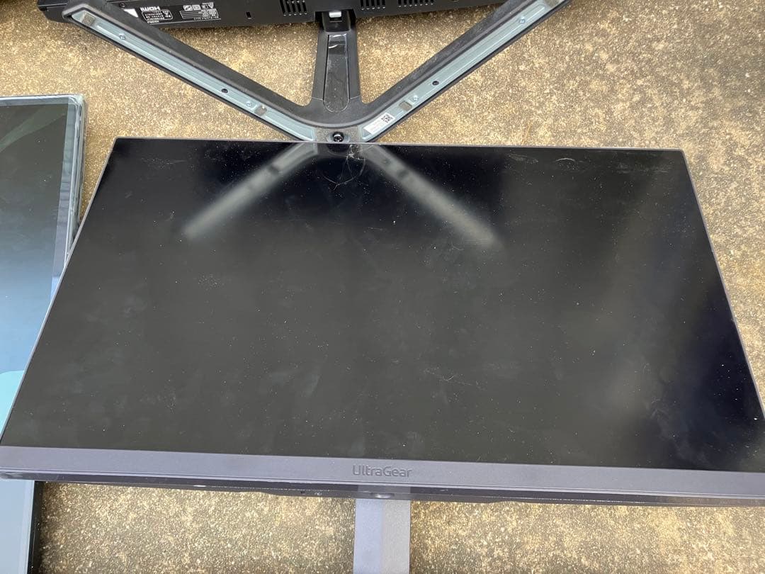 ディスプレイモニター　１６台　まとめ　ジャンク　部品取り　PC ゲーム