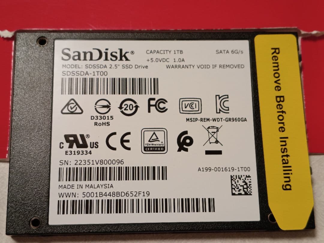 ほぼ新品★SanDisk SSD PLUS 1TB 内蔵型SSD 健康度100%