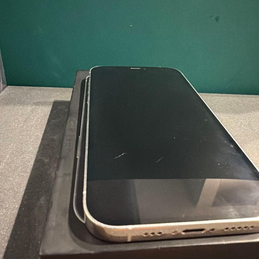 Apple iPhone 12Pro 256GB シルバー 【ジャンク品】