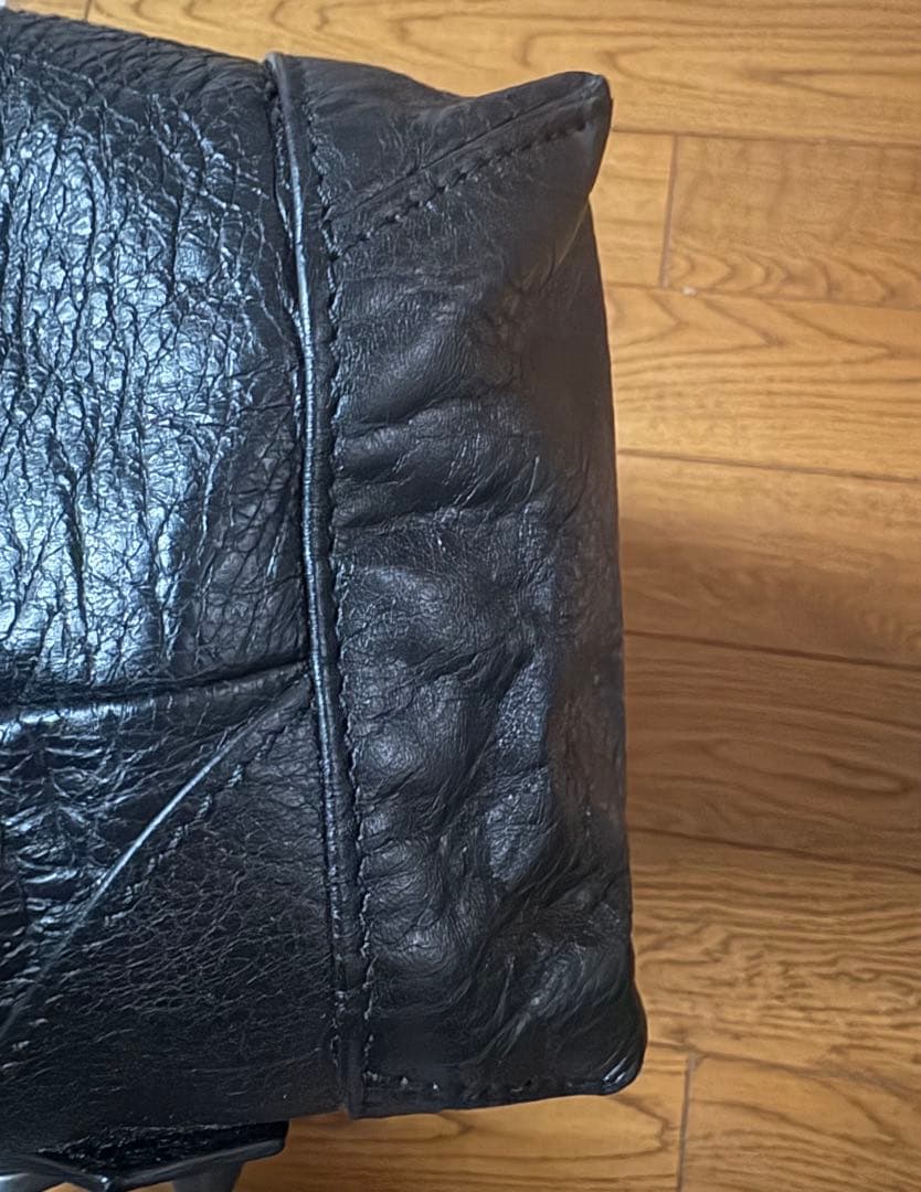 【未使用】BALENCIAGA ブラックレザー ショルダーバッグ　サンデー