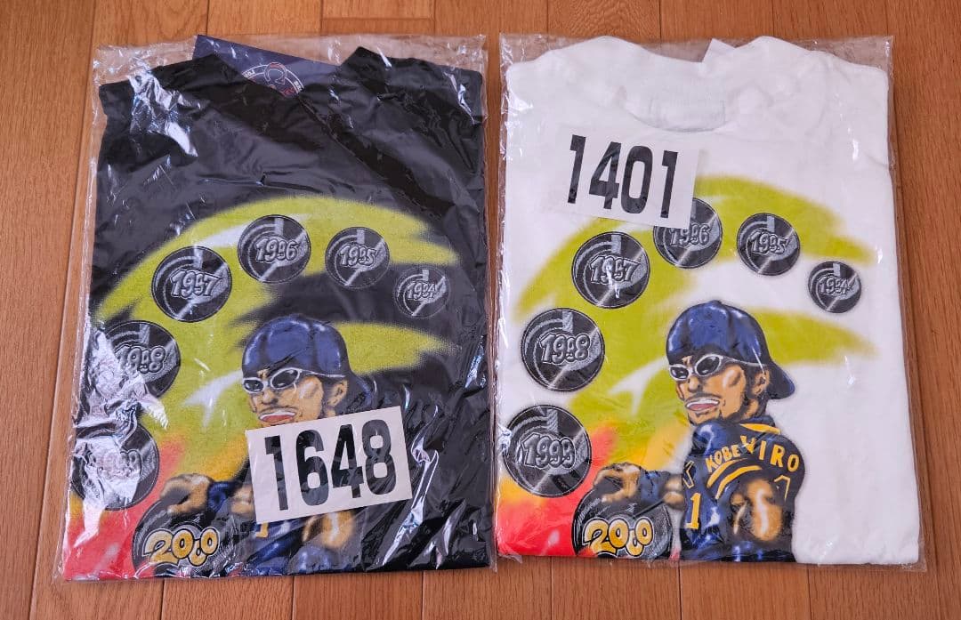 激レア　イチロー7年連続首位打者記念　2000枚限定Tシャツ　２枚セット