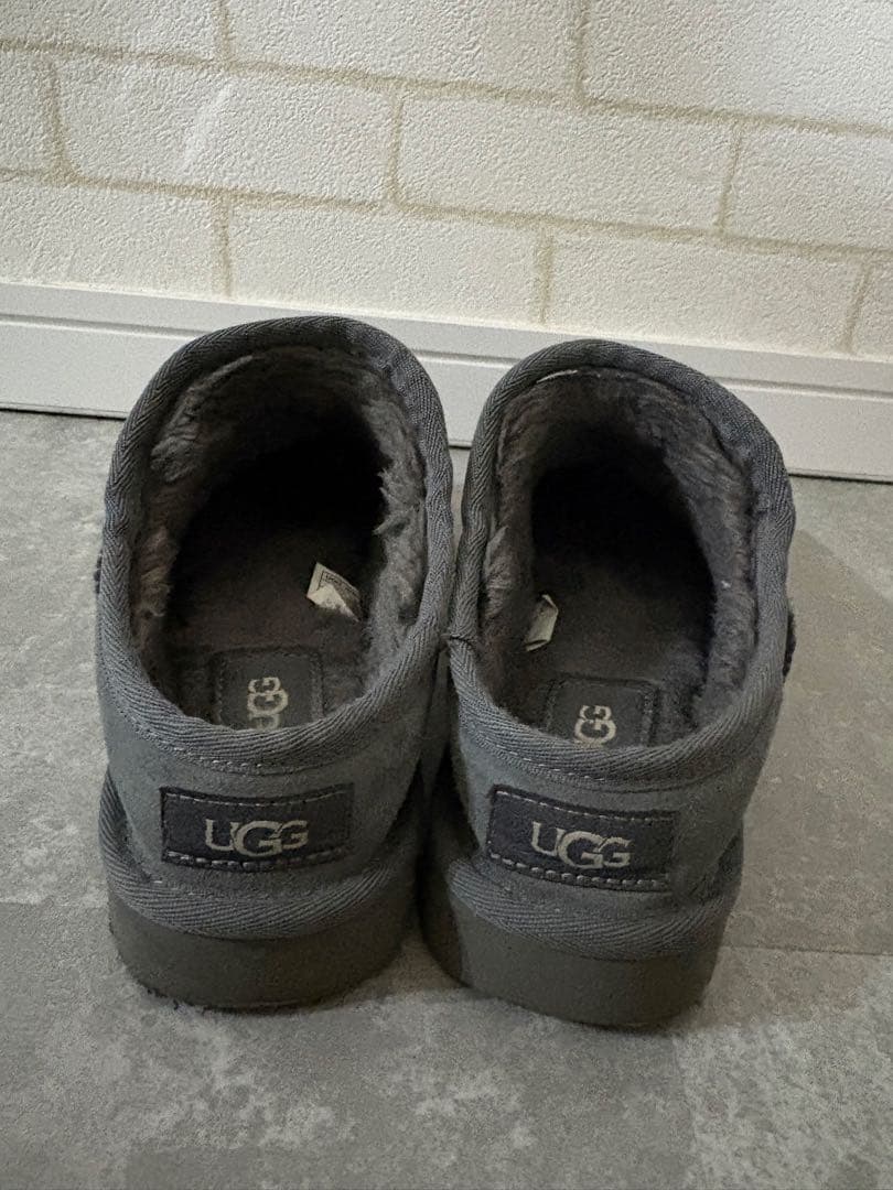 美品レアUGG フレームワーク CLASSIC SLIPPER グレー24cm