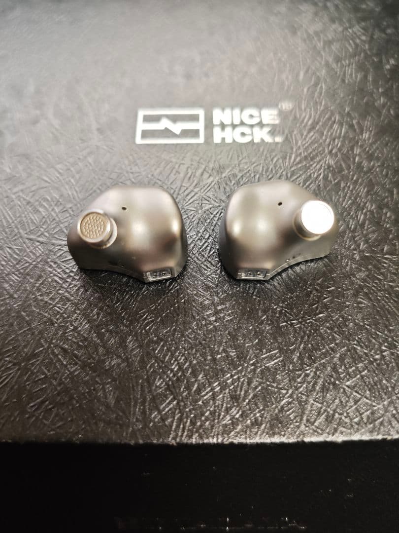 イヤホン nicehck himalaya