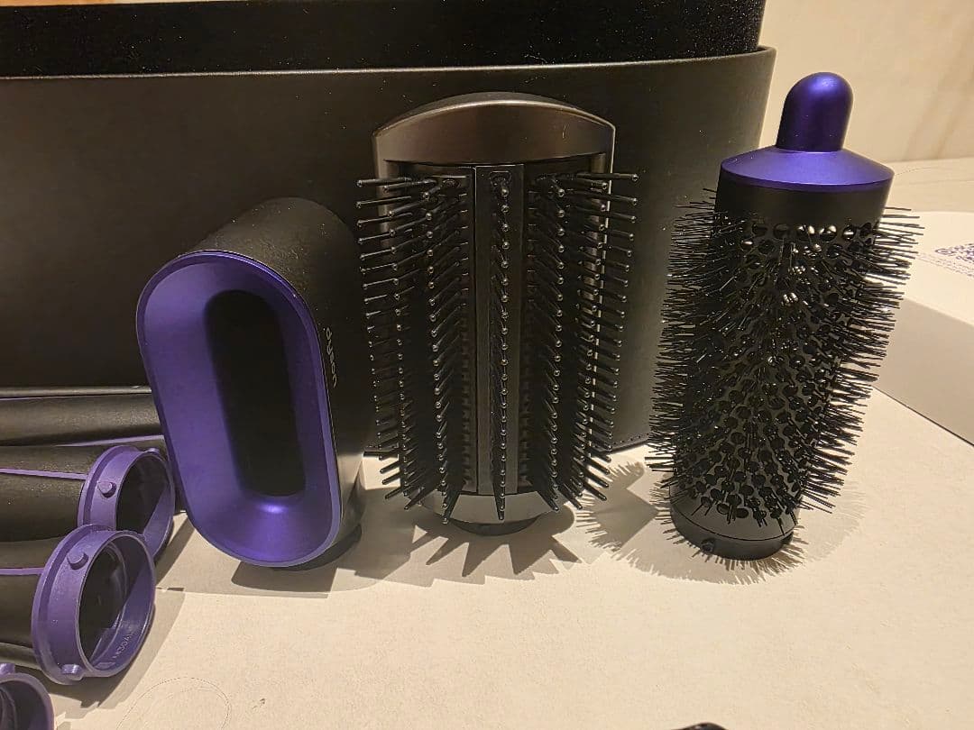 Dyson エアラップヘアスタイラー