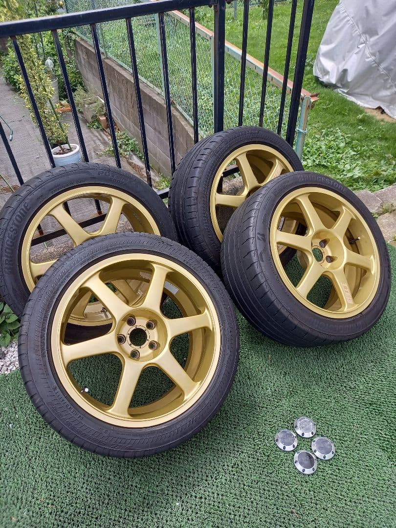 ヨコハマADVANレーシング17インチ ゴールドホイール 4本セット