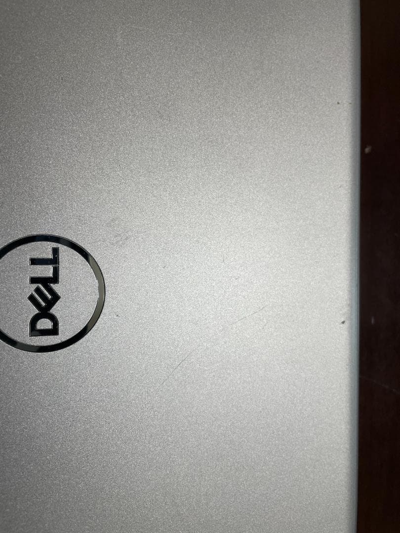 L*o様 DELL Inspiron 15 3520 P112F007 ディスプ