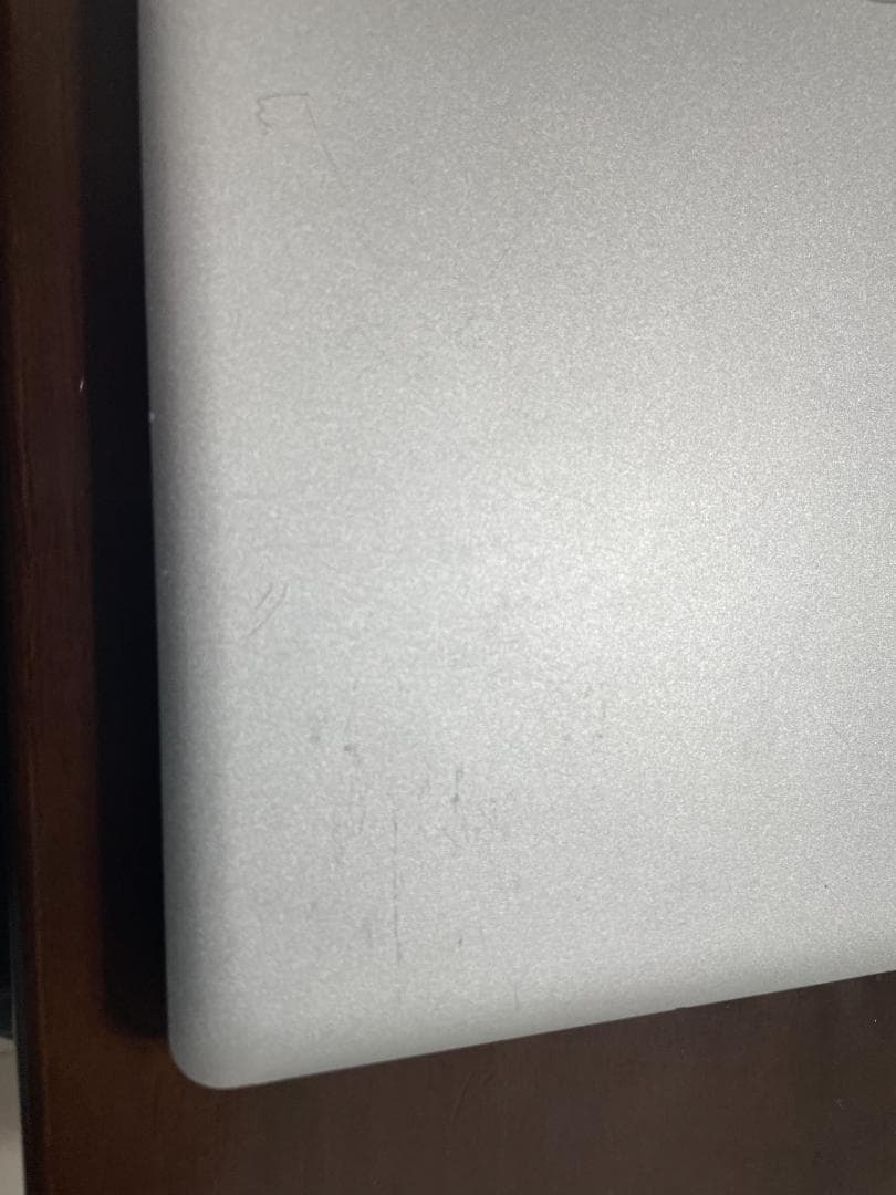 L*o様 DELL Inspiron 15 3520 P112F007 ディスプ