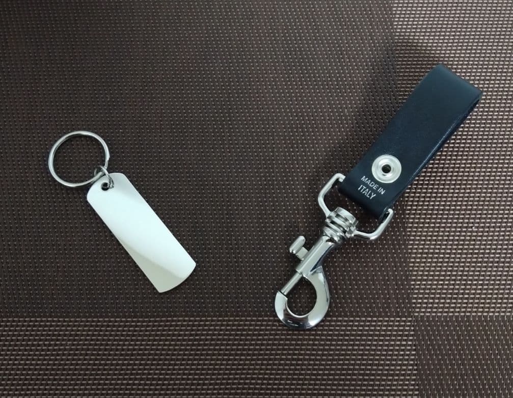 Supreme Leatherロープキーホルダー＆キーホルダー&ステッカー