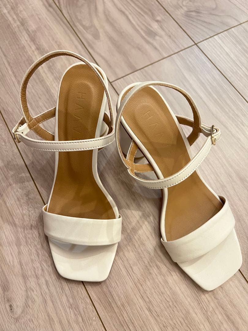 【美品】HAAVE ブライダルシューズ本革 【23.0cm】8.5cmヒール