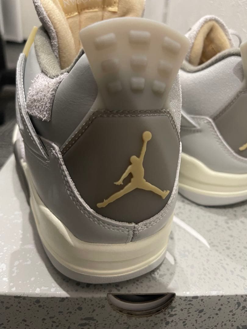 l*l様 ナイキ スニーカー ジョーダン DV3742‐021