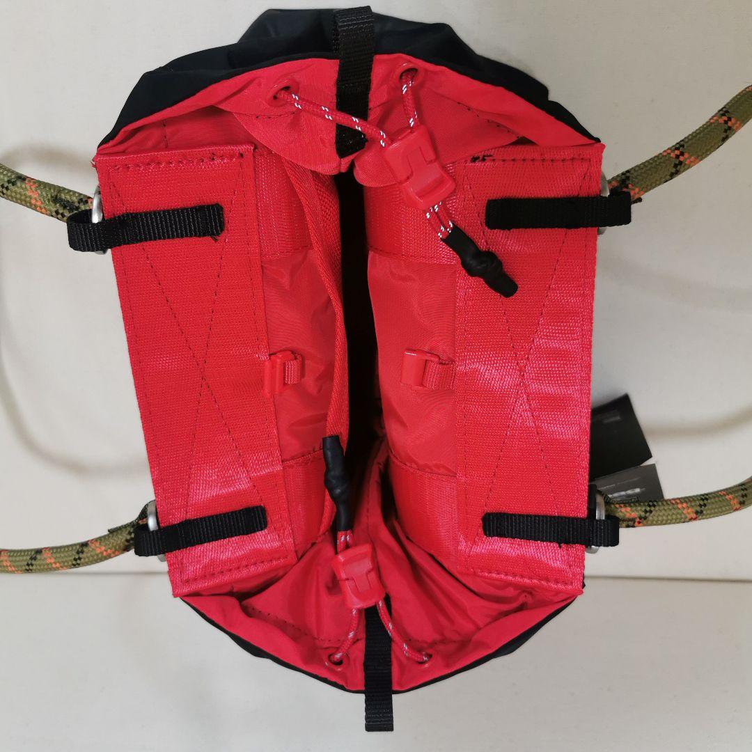 Topologie ミニ トートバッグ レッド 赤いナイロンショルダーバッグ