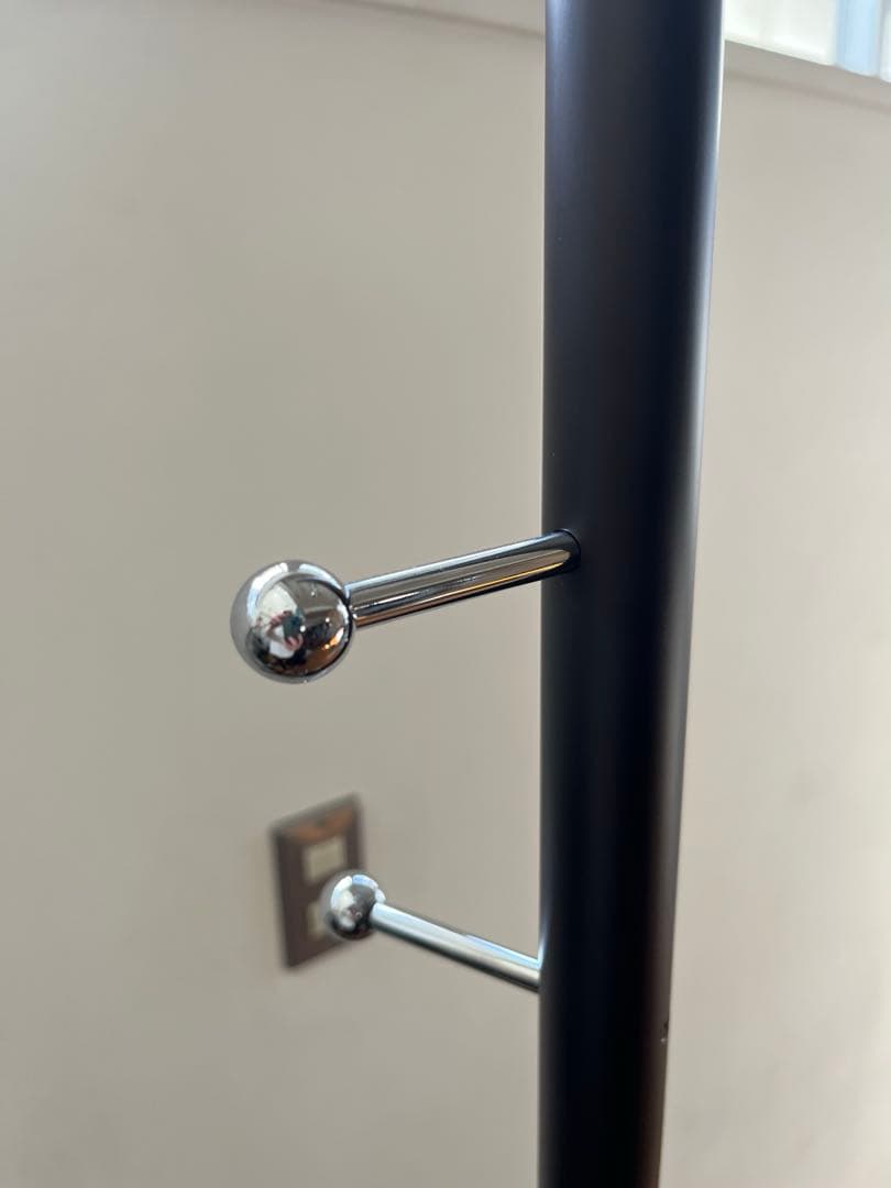 スペイン　Mobles114 コートスタンド　　　　モダンスタイル　ハンガー