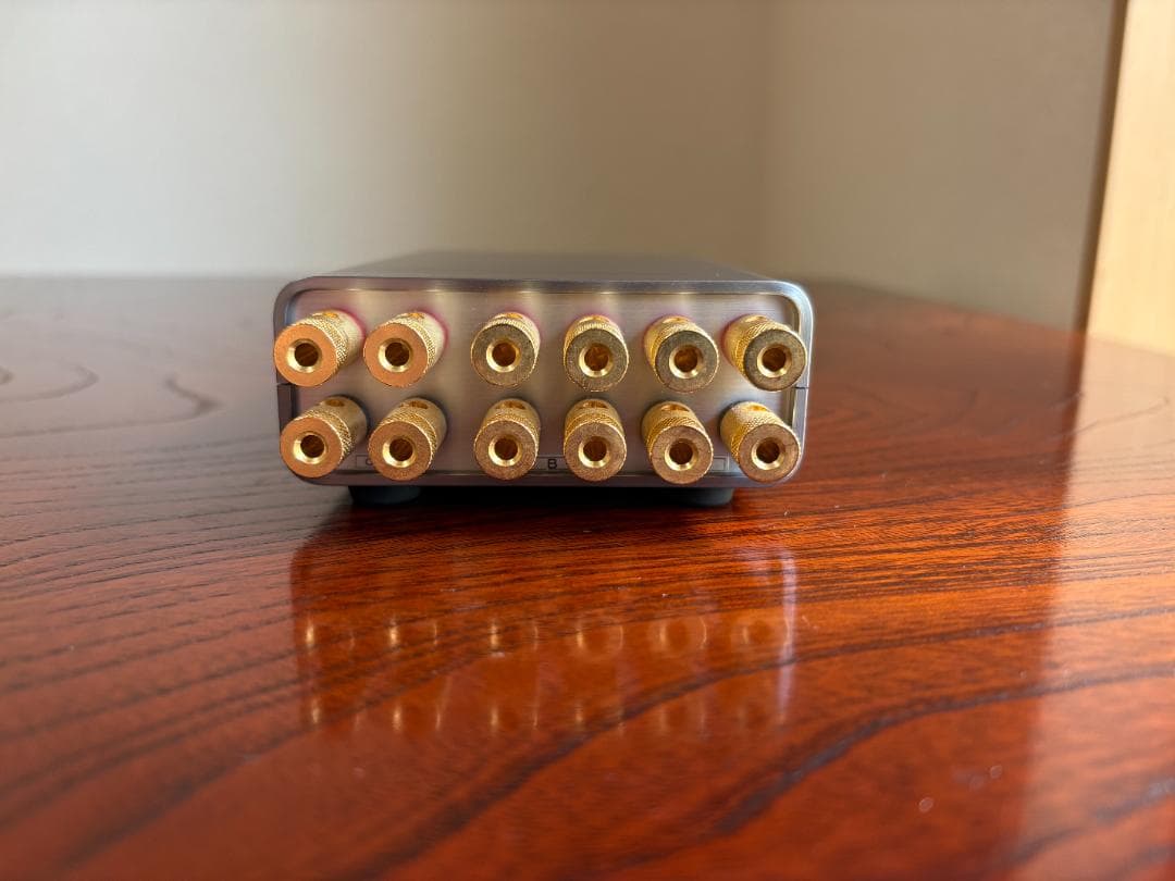 高品位 スピーカーセレクター Fortissimo Audio F-2G