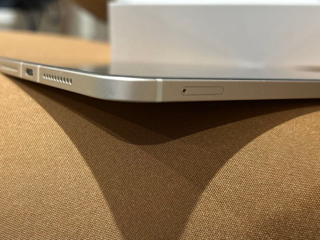 iPad mini6 cellularモデル 256GB スターライト