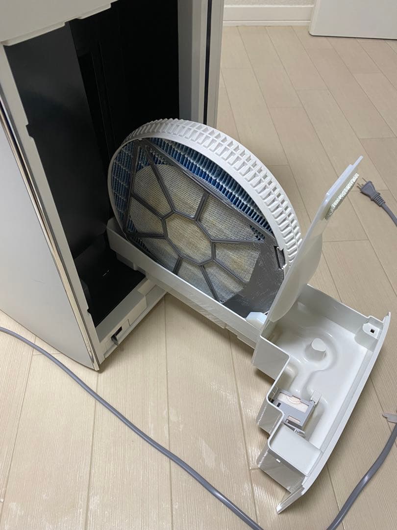 SHARP シャープ　加湿空気清浄機　KI-RX75　ホワイト