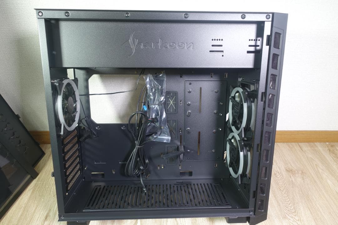 【未使用】 Sharkoon NIGHT SHARK RGB