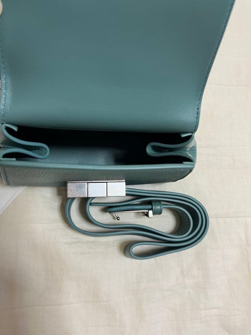 新品　ボッテガ　BOTTEGA VENETA 緑　ショルダー　バッグ　ウエスト