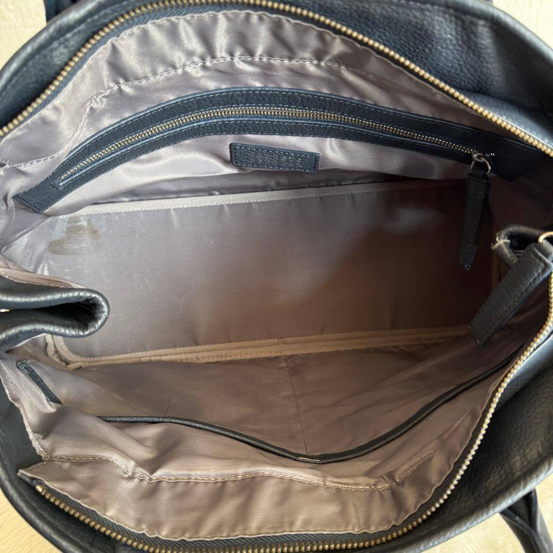 【美品】　バーニーズニューヨーク　オールレザー　トートバッグ　ネイビー　A4