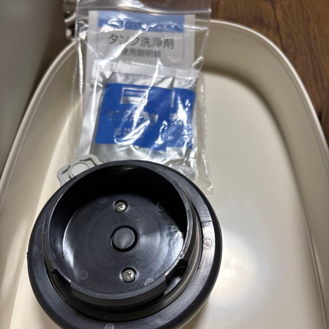 美品　sagina 美顔器 タンク洗浄剤付き