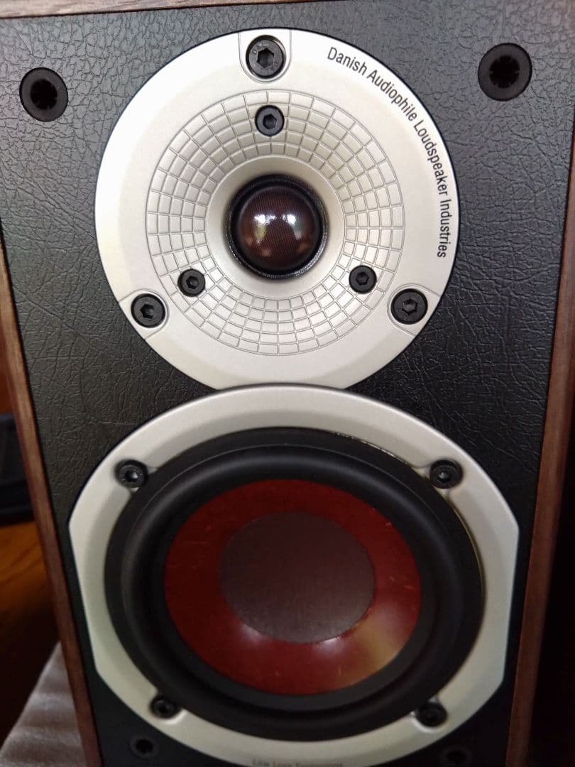 美品　完動品　DALI SPEKTOR1 ウォールナット　スピーカー