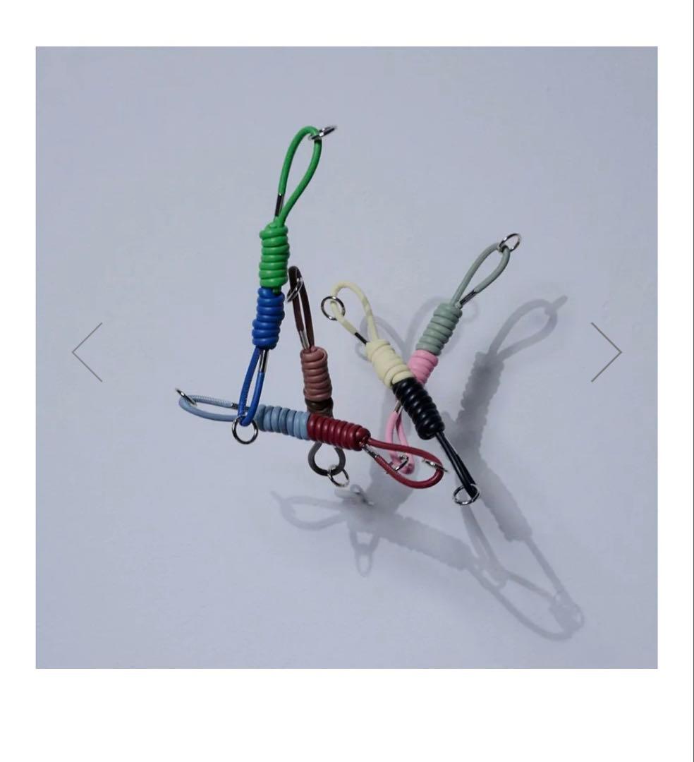 【新品未使用・送料込】ajew iPhone15 Pro ケース＋ストラップ