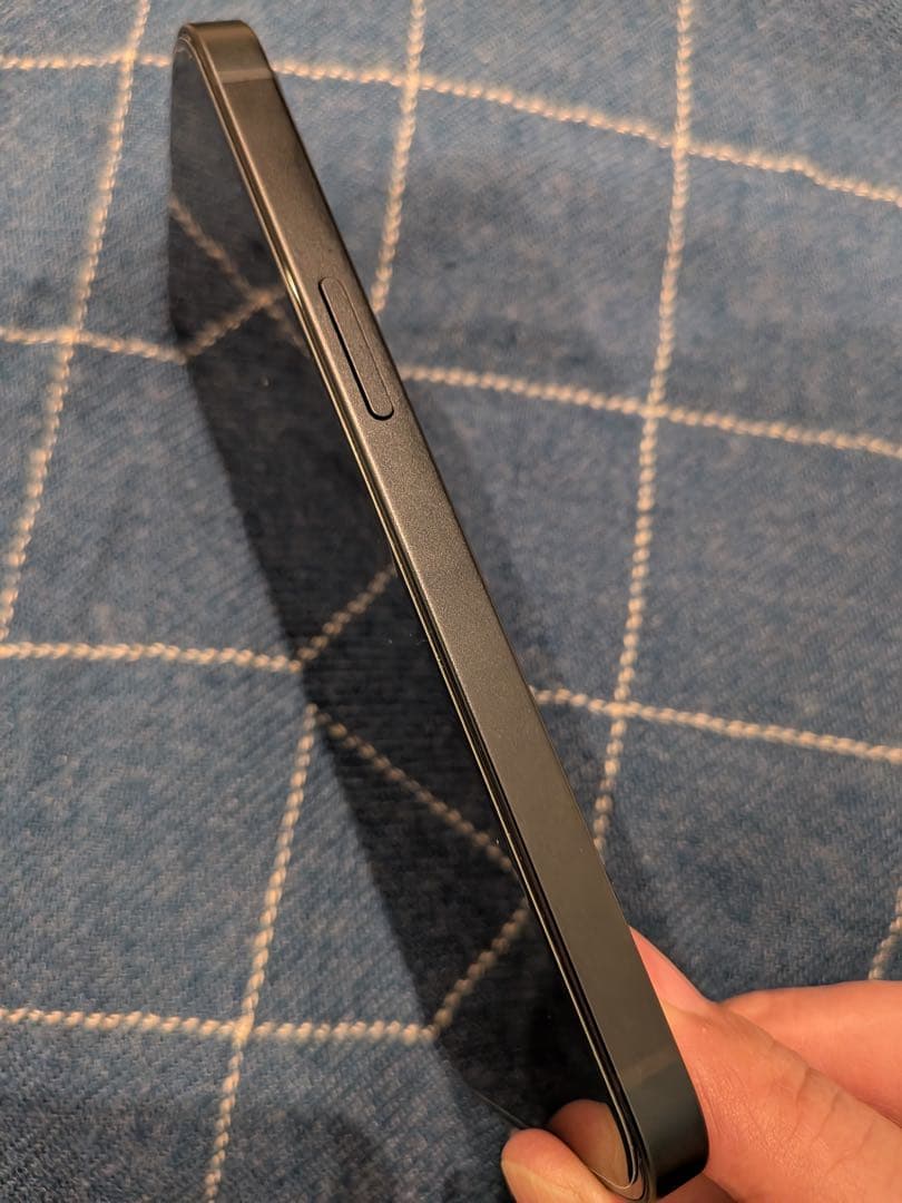 Apple iPhone 13 ミッドナイト 純正バッテリー100%です。