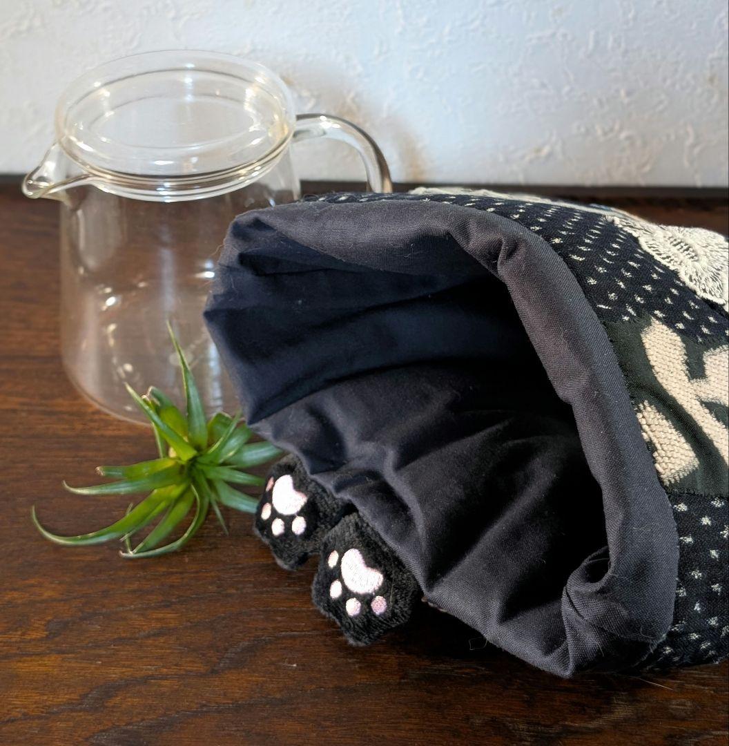 狙われて嬉しい・仔猫ポットコジー《雪ん子・ゆきちゃん》古布　藍染　ミナペルホネン