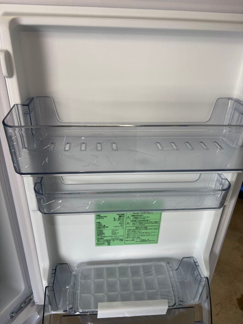 極美品★送料込み★2024年製 冷蔵庫159L REFAGE YRZ-F15MW